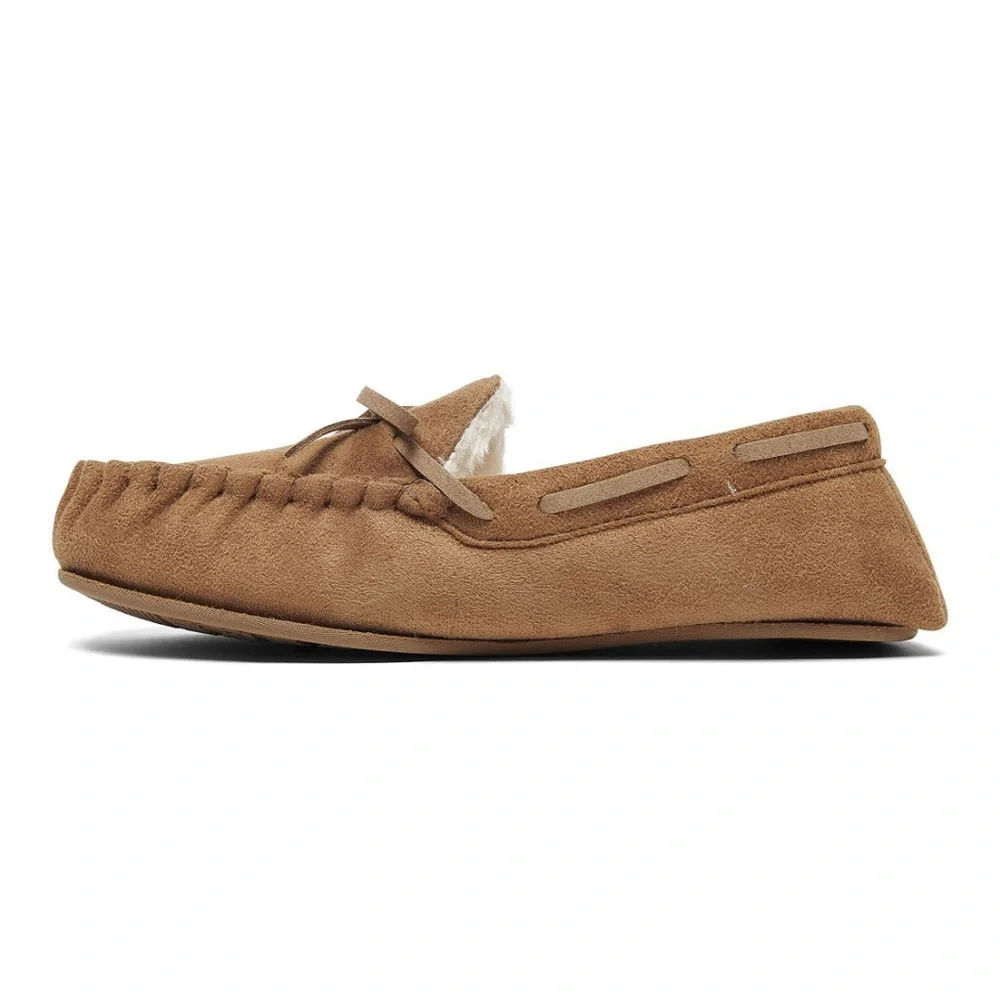 BEARPAW Little Kids Unisex Sawyer II Moccasin Slippers (M,L; Hickory)